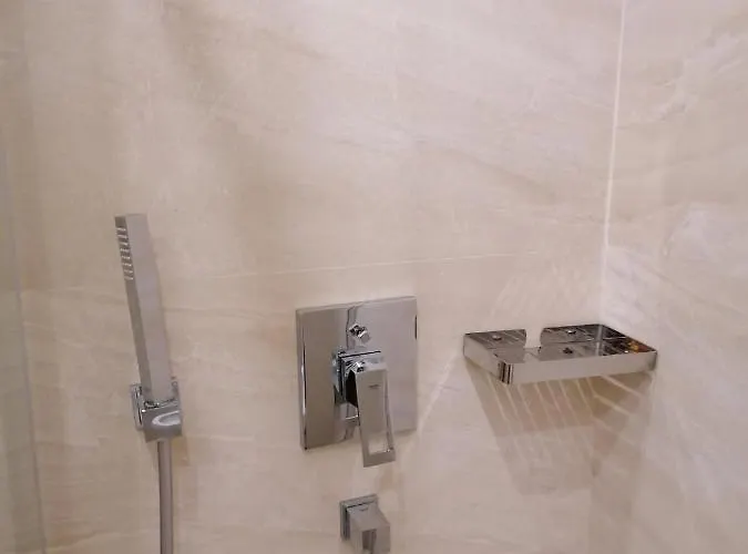 فندق Standardna Soba Centar 205